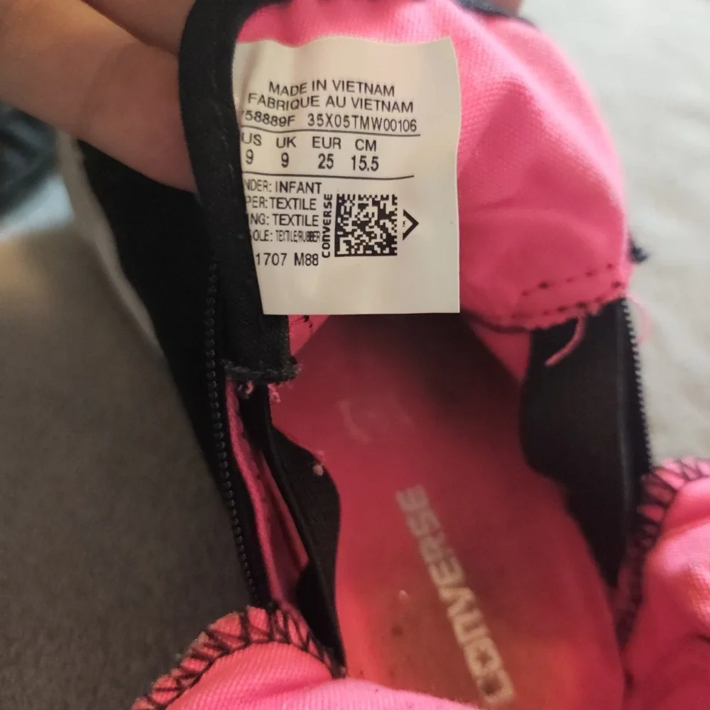 Converse All Stars Hi-Tops Pink Ribbon Ruffle Design Black Infant Size 9